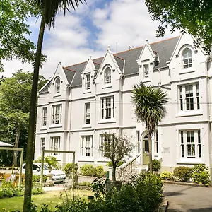 The House Hotel
